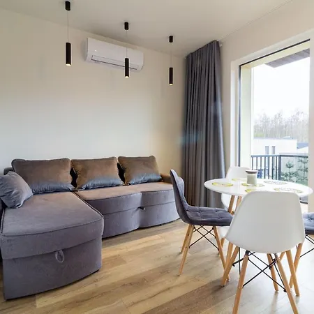 Vinewood Apartment, By Cohost Apartamento Palanga