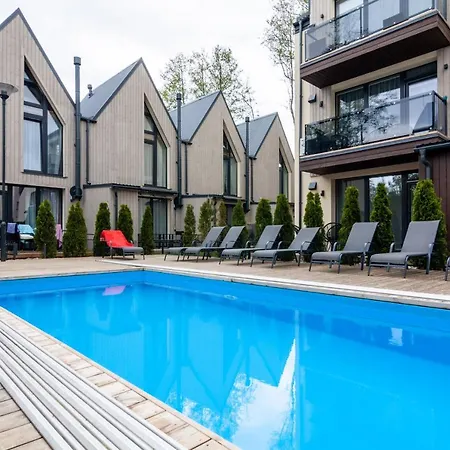 Vinewood Apartment, By Cohost