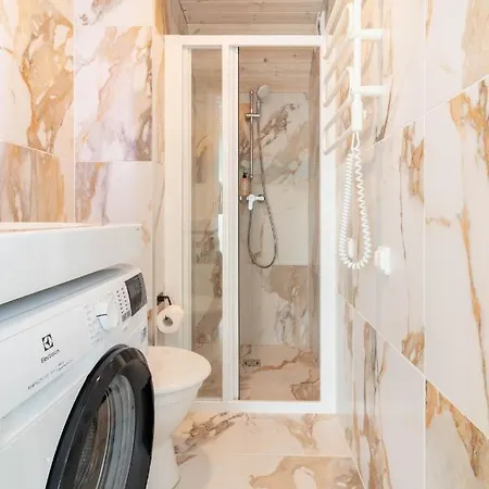 Vinewood Apartment, By Cohost *