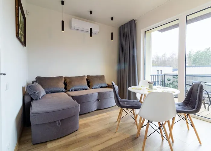 Vinewood Apartment, By Cohost Apartment Palanga