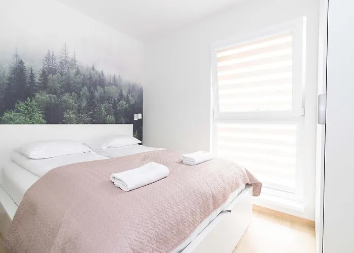 Apartment Vinewood Apartment, By Cohost